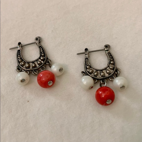 Earring Assortment - Picture 3 of 8